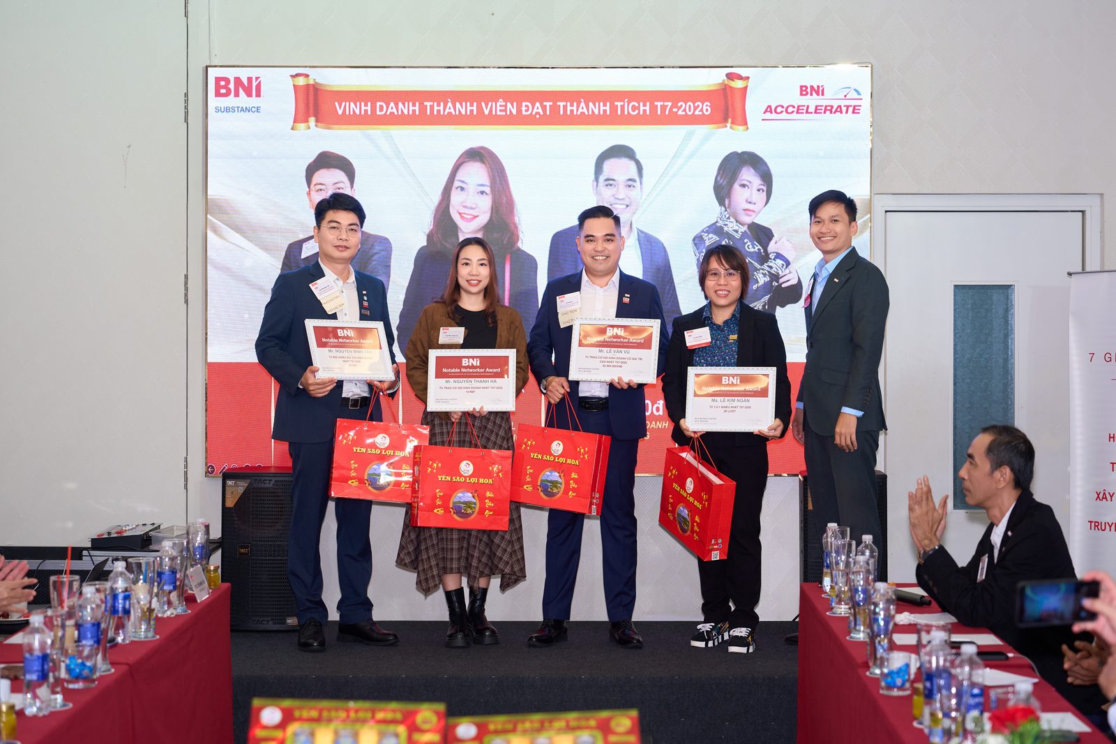 Bốn thành viên xuất sắc nhận giải thưởng BNI Notable Networker Award tháng 7/2026, ghi nhận những đóng góp nổi bật cho Chapter.