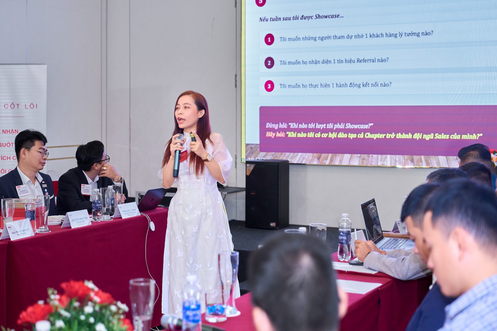Ms. Huỳnh Kim Thoa – Giám đốc Golden Mouse Pharma – chia sẻ công thức 
