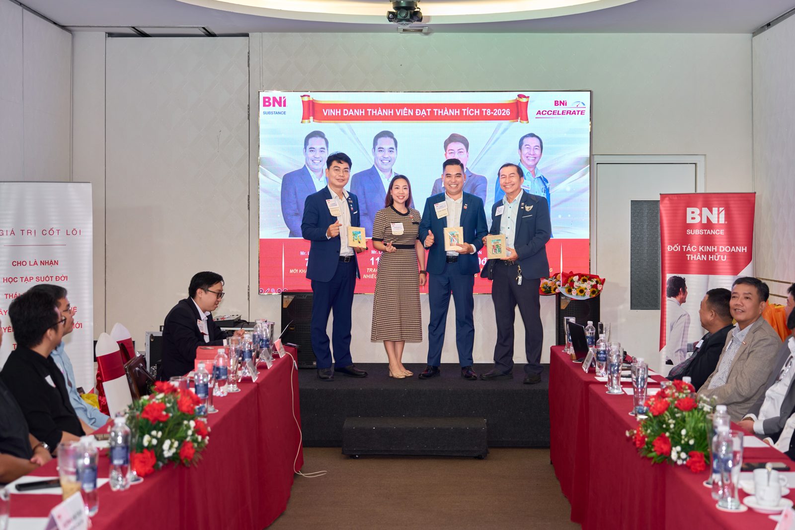 Vinh danh các thành viên đạt thành tích xuất sắc tháng 08/2026 của BNI Substance Chapter.