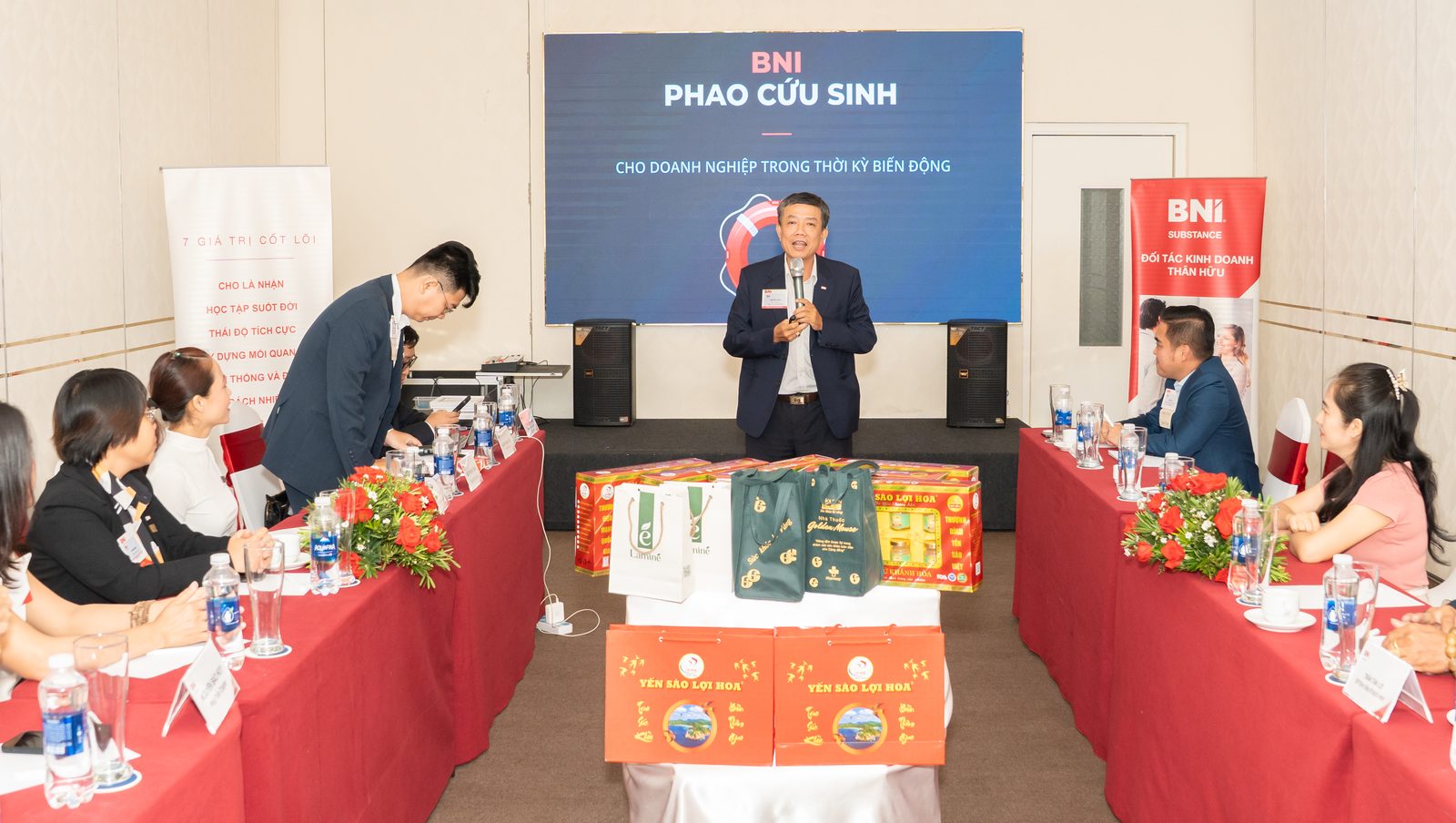 Mr. Nguyễn Lê Anh chia sẻ chủ đề “BNI – phao cứu sinh cho doanh nghiệp trong thời kỳ biến động”.