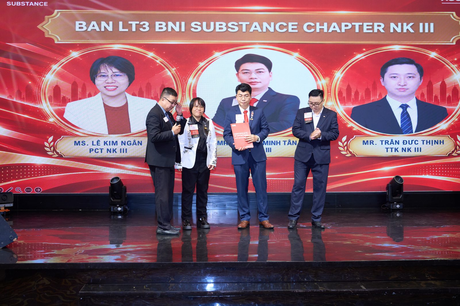 Ban LT3 BNI Substance Chapter Nhiệm kỳ III nhận quyết định bổ nhiệm.
